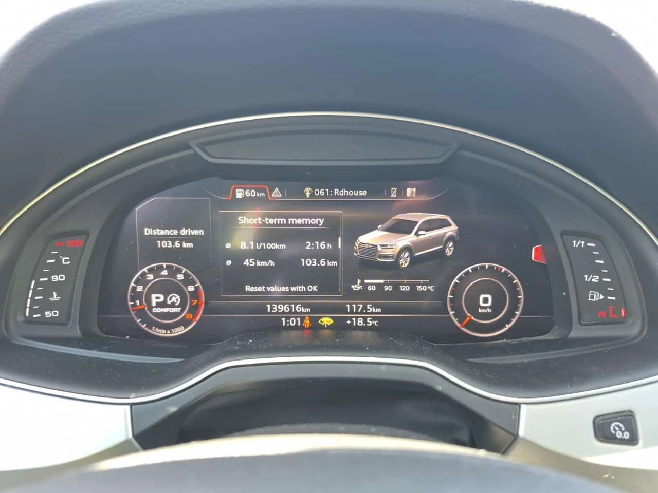 Audi Q7 * PROGRESSIV * ПАНО * ПОДГРЕВИ * KEYLESS * CARFAX, снимка 9 - Автомобили и джипове - 54624040