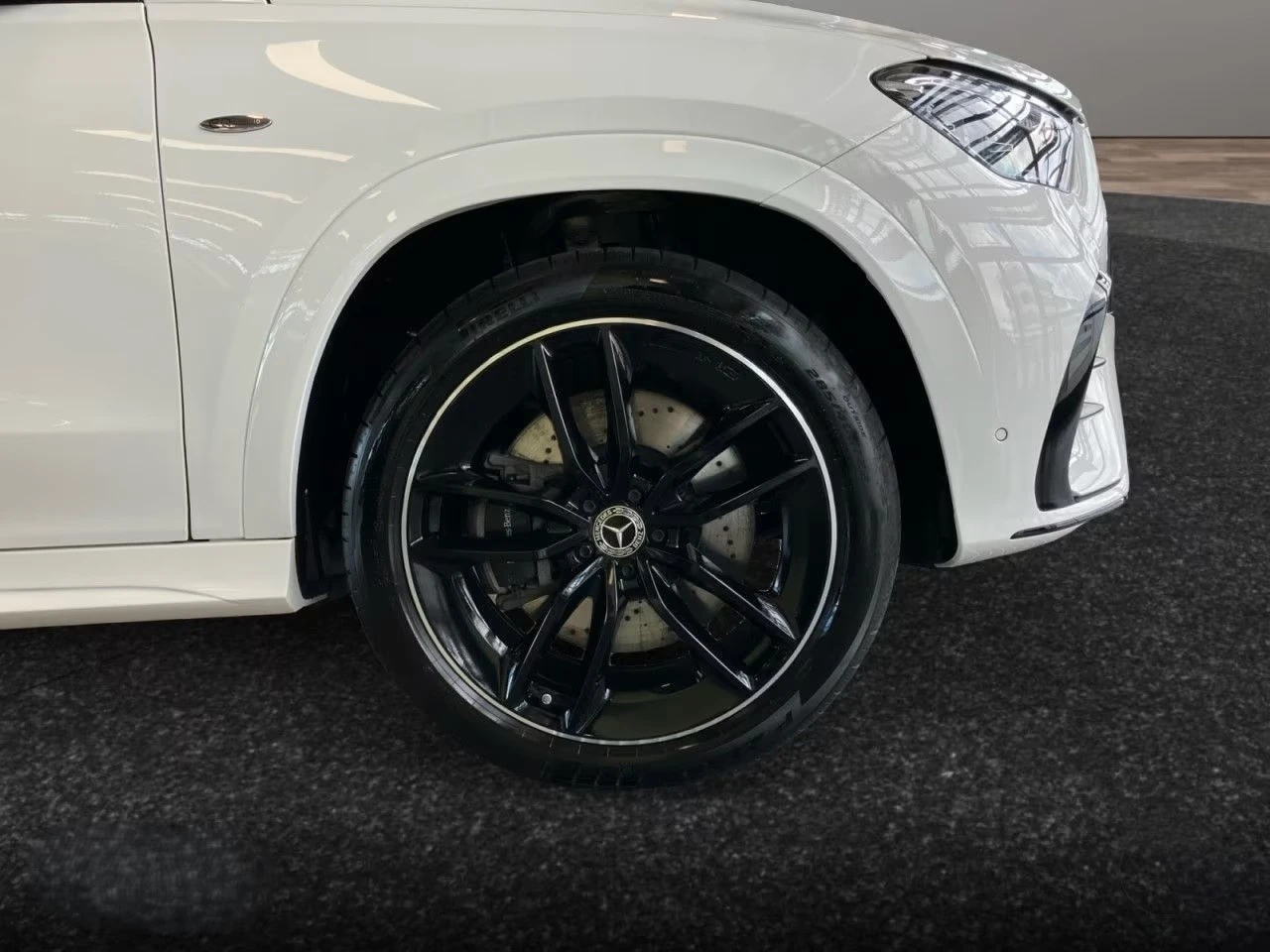 Mercedes-Benz GLE 350 de / AMG / 4 MATIC / BURM / 360 / PANO/ NIGHT PACK, снимка 8 - Автомобили и джипове - 54885053