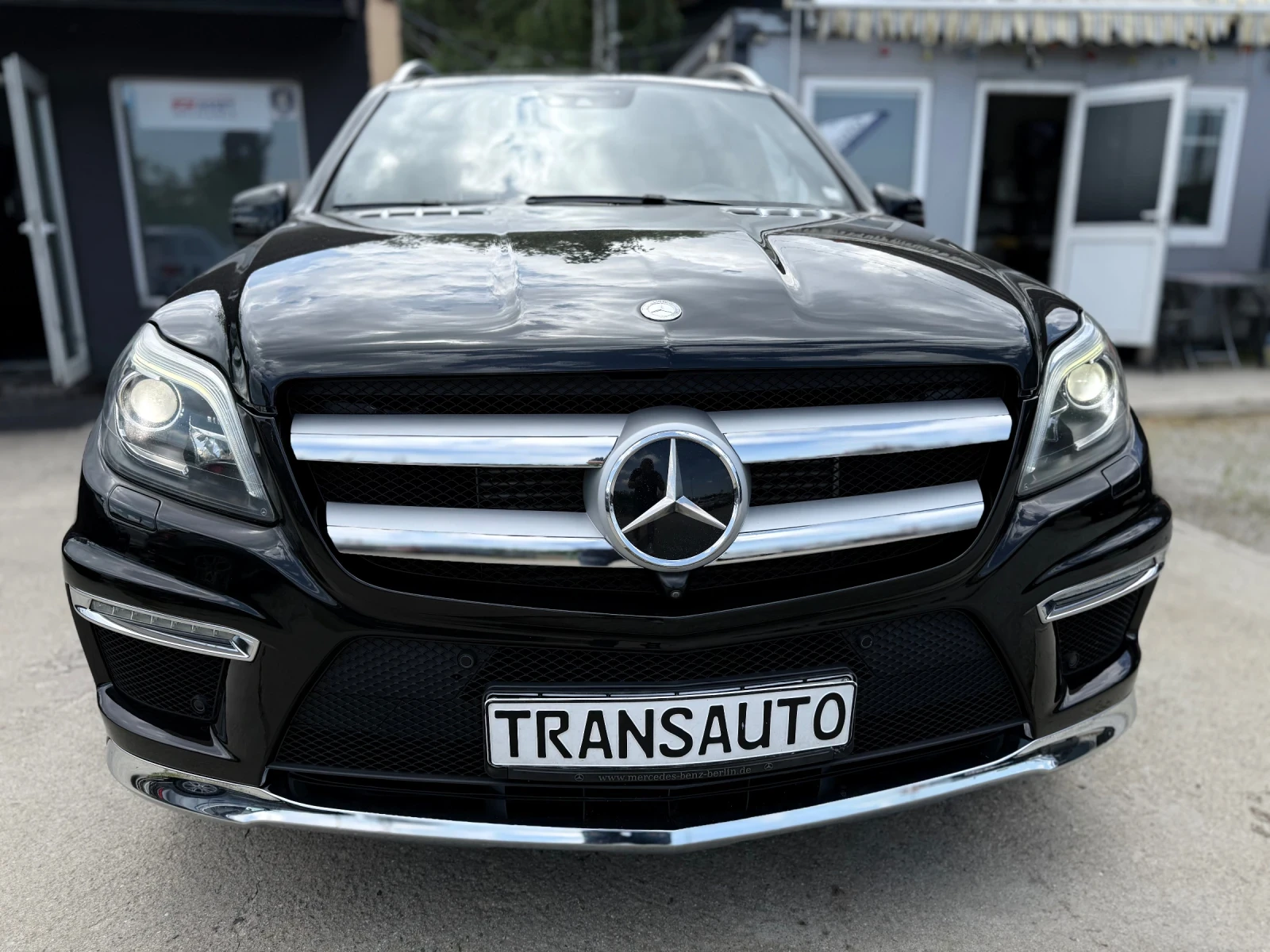 Mercedes-Benz GL 350 AMG FULL 3xTV PANO 7m 11.2015g, снимка 2 - Автомобили и джипове - 55172754