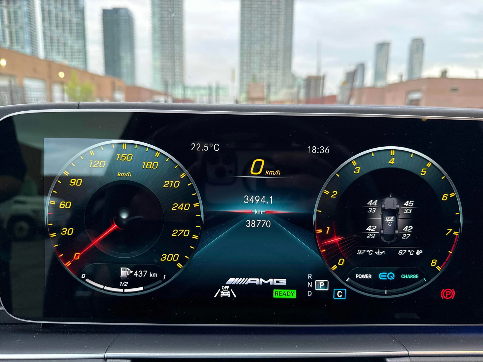 Mercedes-Benz GLE 63 S AMG  COUPE / DISTRONIC / 360 / MEMORY / BURMESTER , снимка 8 - Автомобили и джипове - 56127213