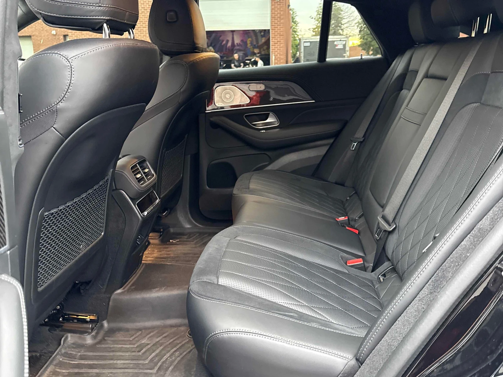 Mercedes-Benz GLE 63 S AMG  COUPE / DISTRONIC / 360 / MEMORY / BURMESTER , снимка 14 - Автомобили и джипове - 56127213