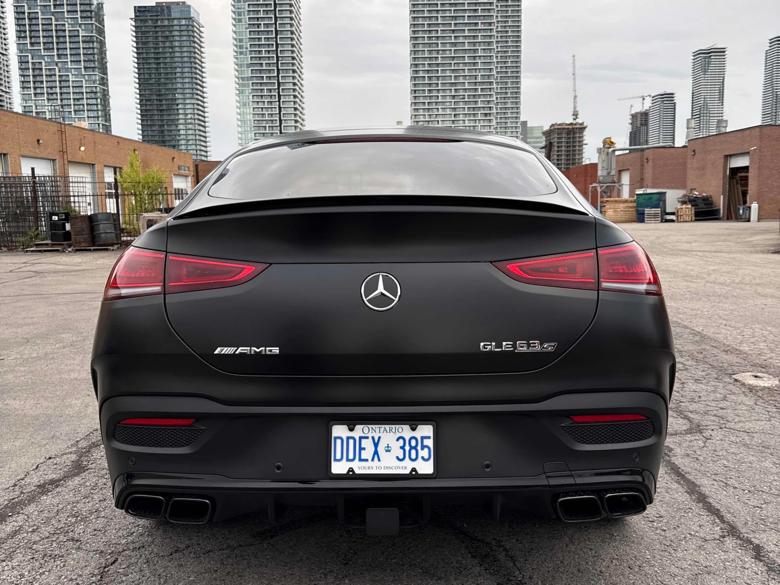 Mercedes-Benz GLE 63 S AMG  COUPE / DISTRONIC / 360 / MEMORY / BURMESTER , снимка 4 - Автомобили и джипове - 56127213