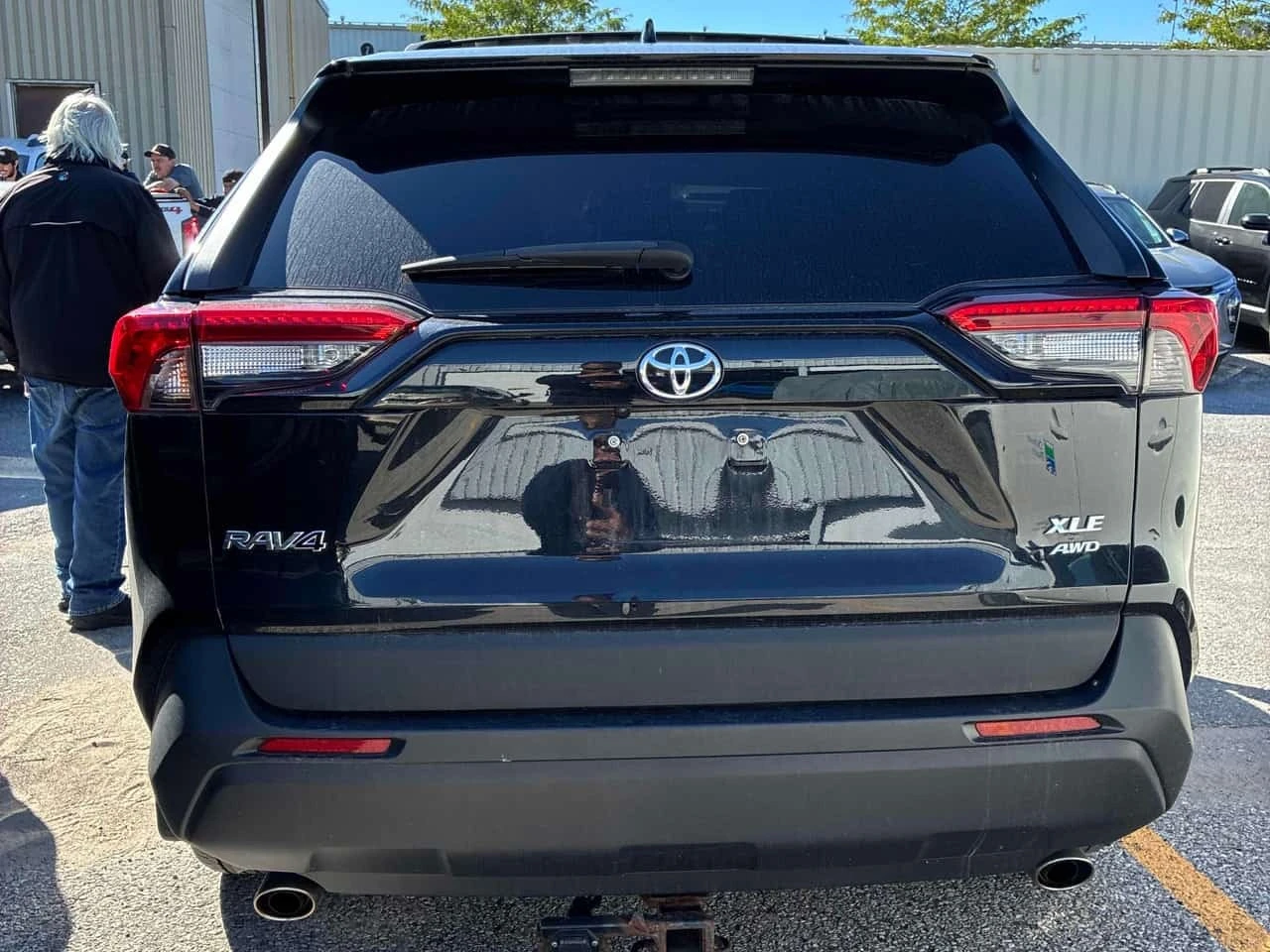 Toyota Rav4 * XLE * АВТОКРЕДИТ * ГЛАВНО ПРЕДСТАВИТЕЛСТО, снимка 5 - Автомобили и джипове - 56213645