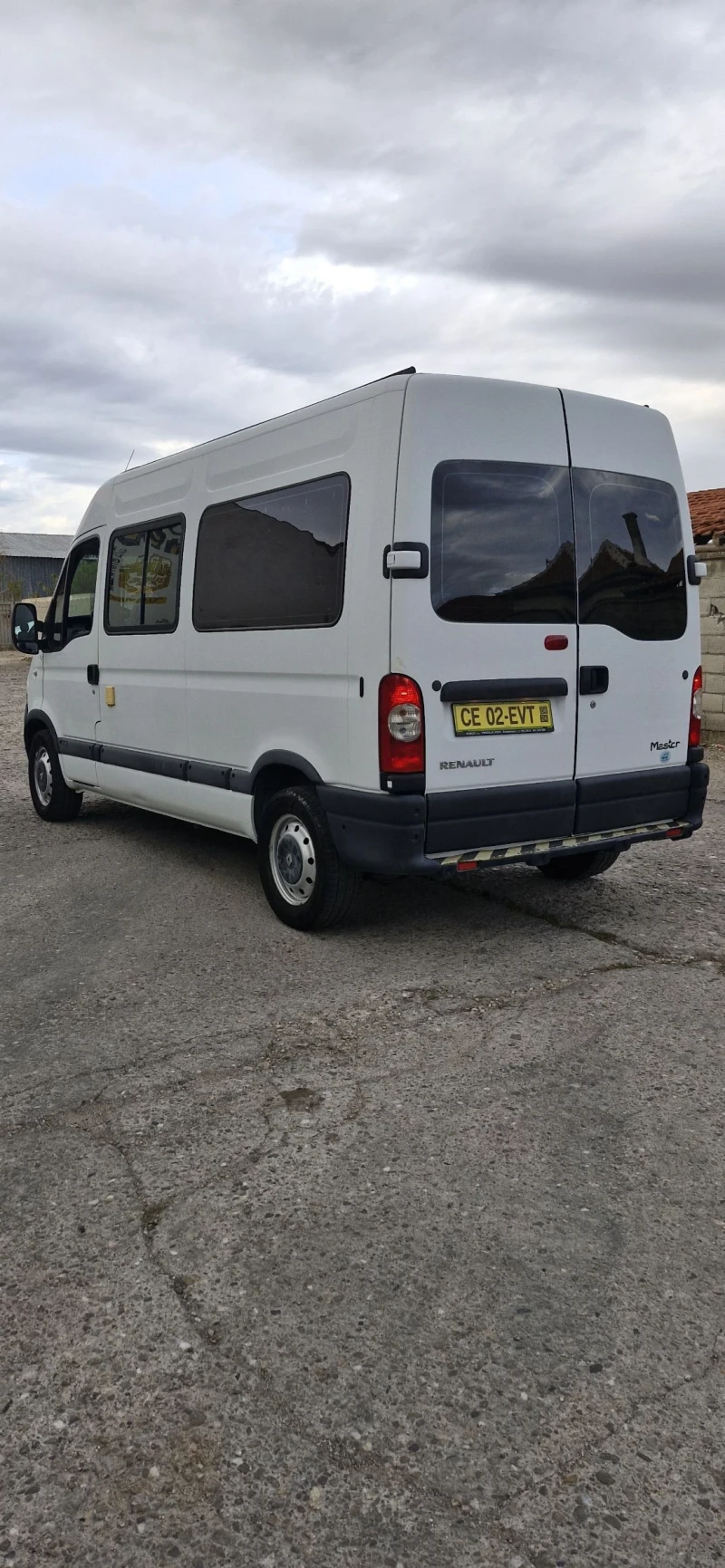 Renault Master 2.5 145к.с. 5+ 1 Климатик Като Нов , снимка 8 - Бусове и автобуси - 47677177