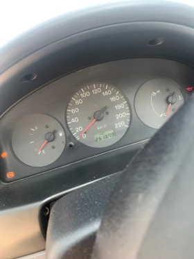 Mazda 323, снимка 4
