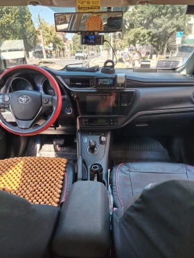 Toyota Auris, снимка 6