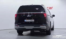 Kia Carnival Diesel 9-Seater Prestige, снимка 4