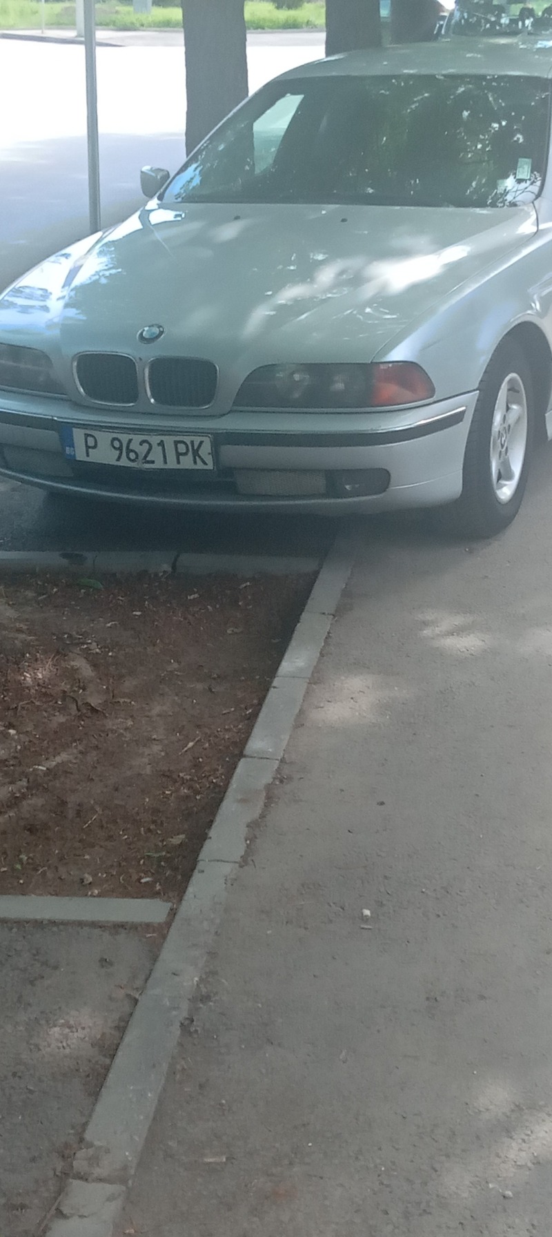 BMW 525 Е 39, снимка 1 - Автомобили и джипове - 46336033