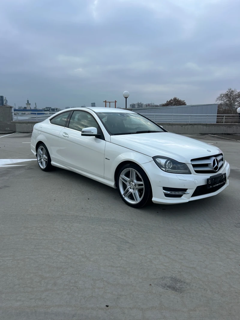 Mercedes-Benz C 180 AMG PACK // HARMAN KARDON, снимка 8 - Автомобили и джипове - 48348115