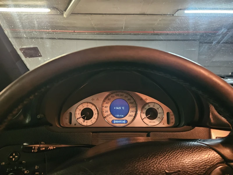 Mercedes-Benz CLK 200 kompresor, снимка 8 - Автомобили и джипове - 52635387