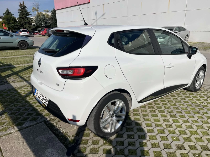 Renault Clio, снимка 3 - Автомобили и джипове - 52154708