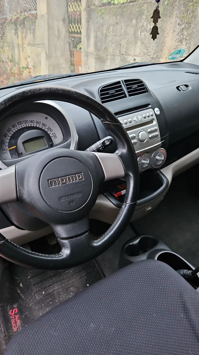 Daihatsu Sirion 2006, снимка 3 - Автомобили и джипове - 52692631