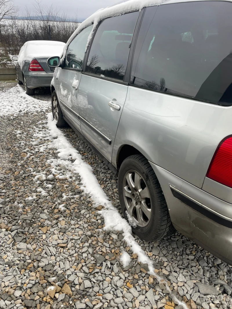 VW Sharan 19 D, снимка 7 - Автомобили и джипове - 52917615