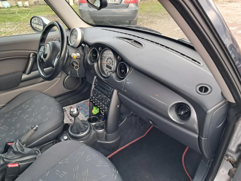 Mini Cooper 1.4 D4D 90 ks 6sk., снимка 10 - Автомобили и джипове - 53276431