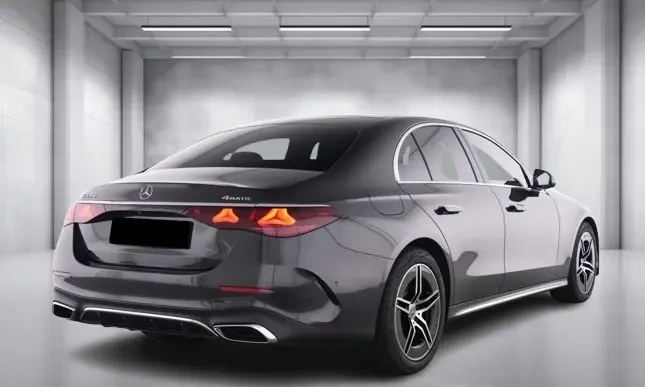 Mercedes-Benz E 220 d 4Matic = AMG Line = Advanced Plus Гаранция - изображение 2