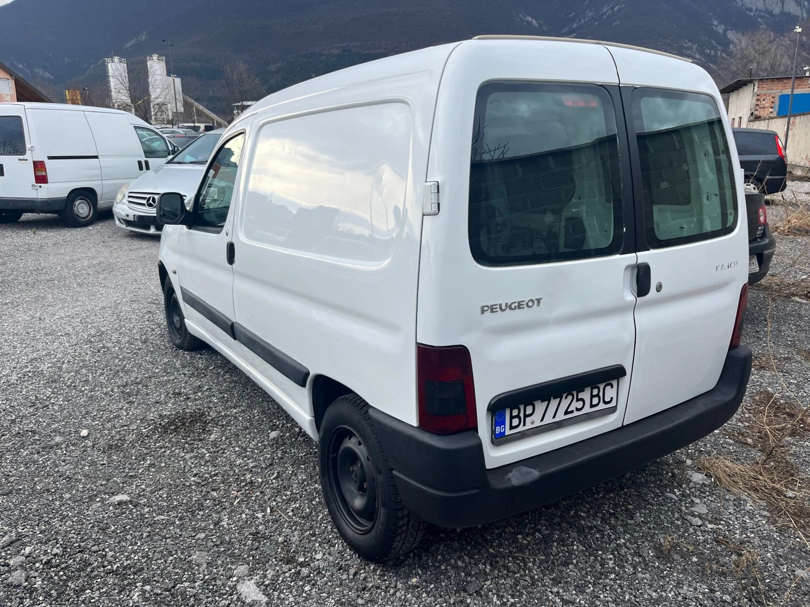 Peugeot Partner 2.0 HDI KLIMA - изображение 5