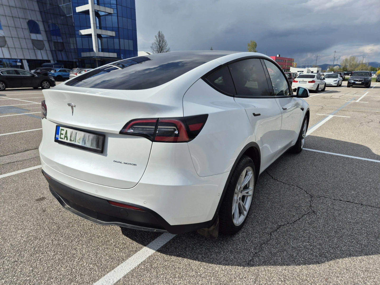 Tesla Model Y Long Range Dual Motor - изображение 5