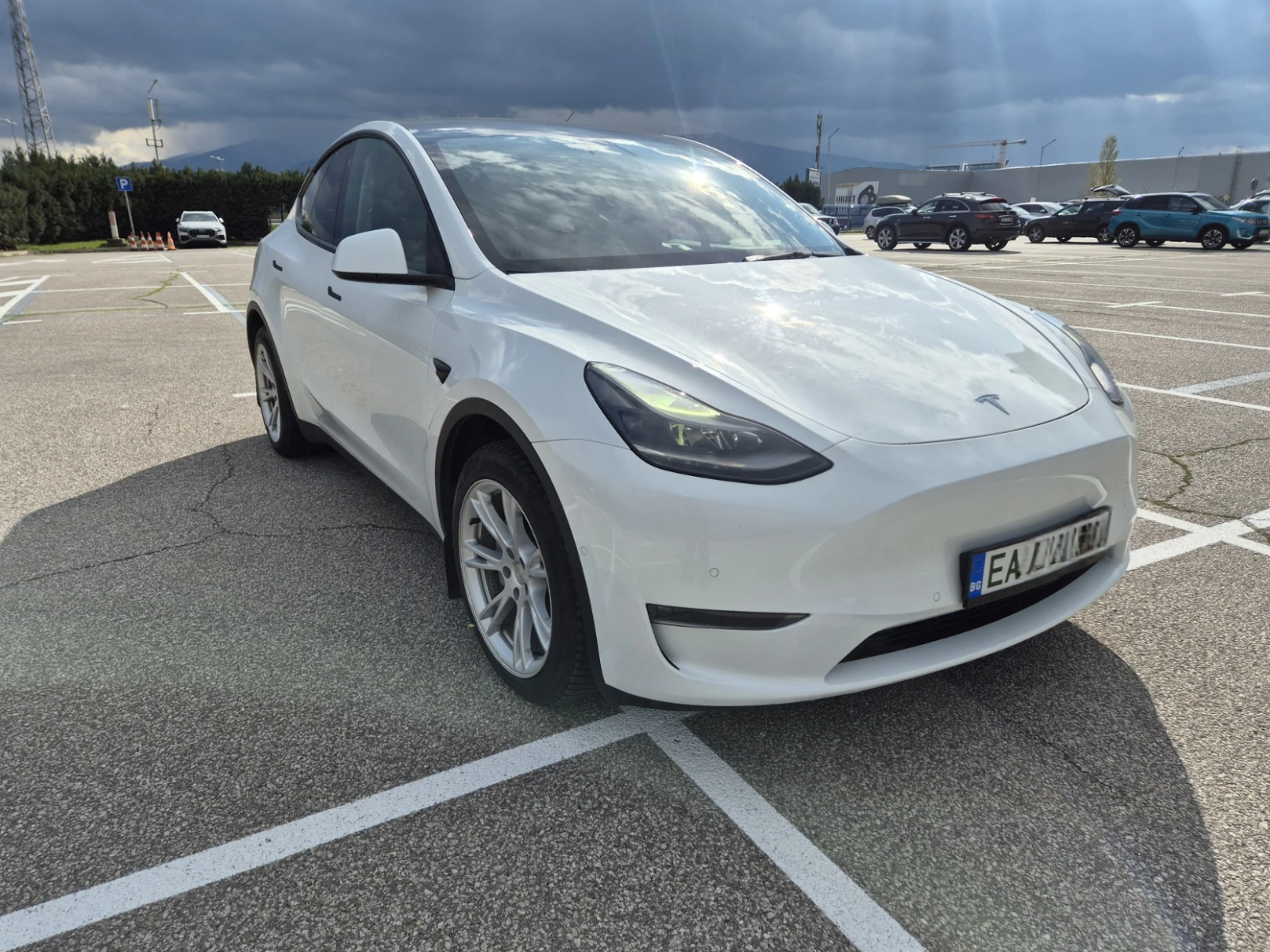 Tesla Model Y Long Range Dual Motor - изображение 4