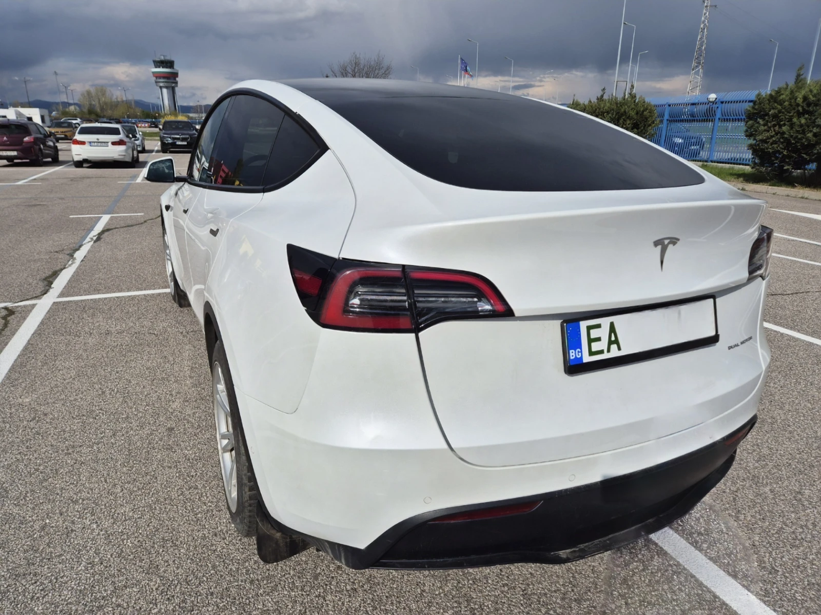Tesla Model Y Long Range Dual Motor - изображение 7