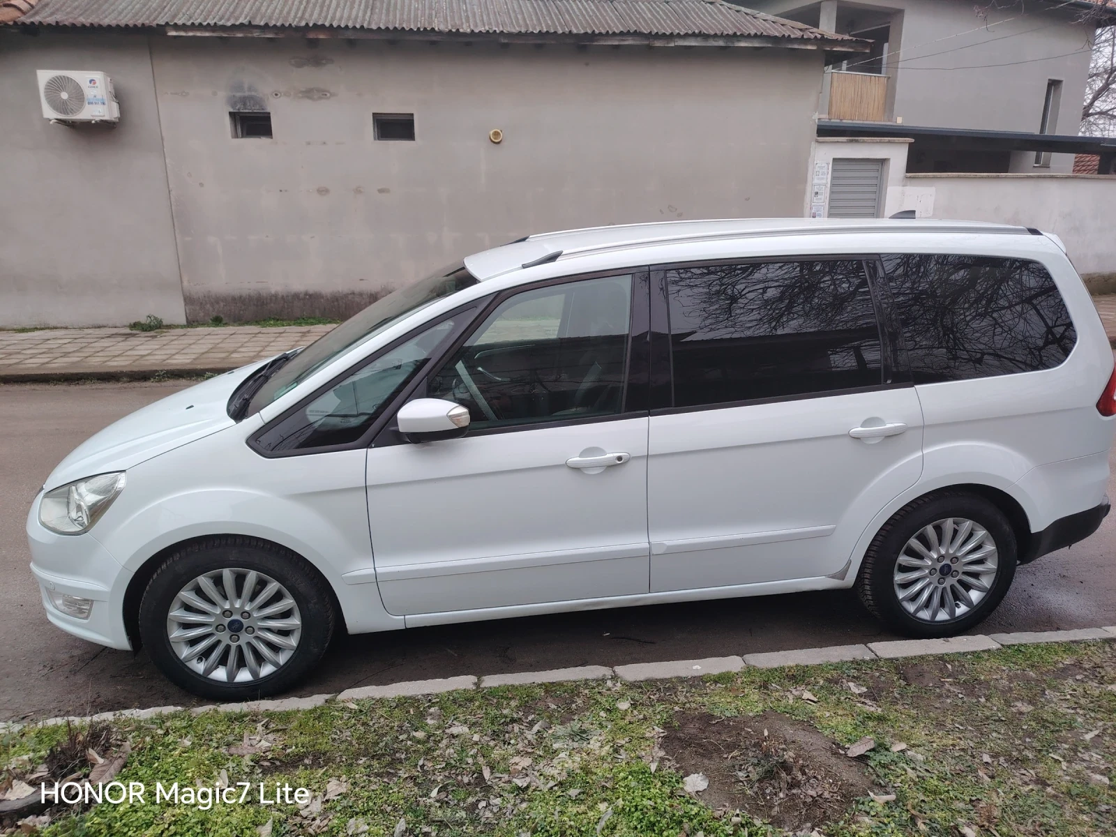 Ford Galaxy 2.0 tdci - изображение 3