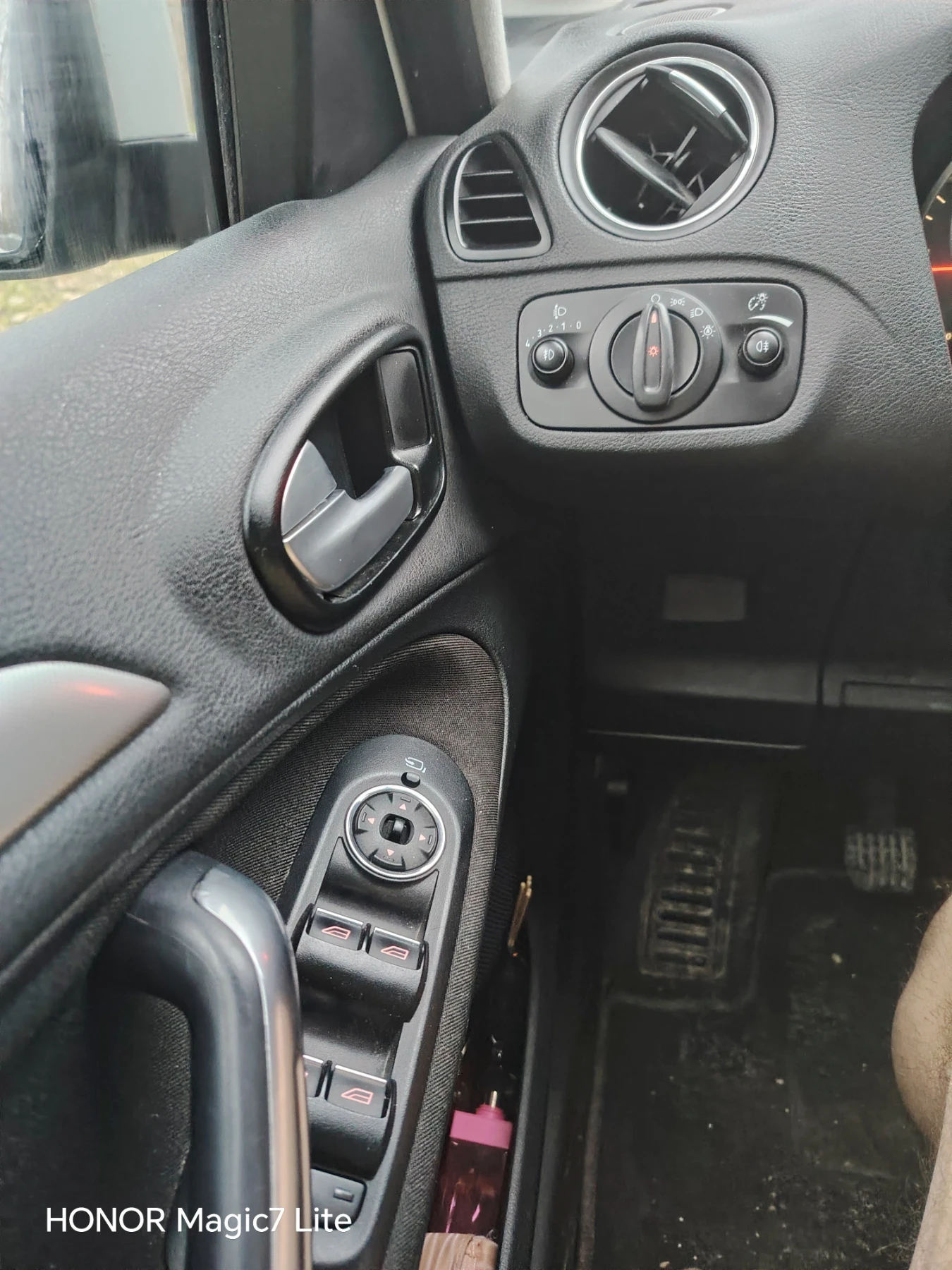 Ford Galaxy 2.0 tdci - изображение 10