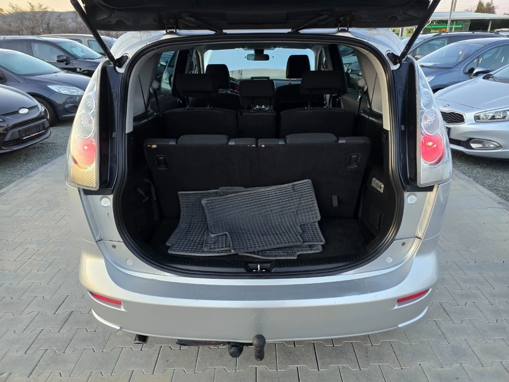 Mazda 5 2.0* бензин* 146кс, снимка 8 - Автомобили и джипове - 53993553