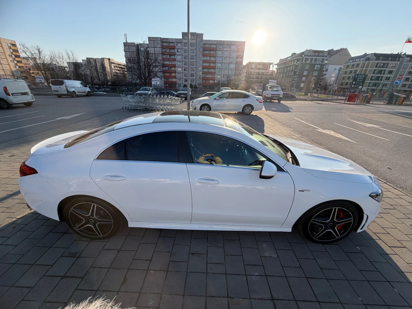 Mercedes-Benz CLA 350 AMG, снимка 13 - Автомобили и джипове - 54010456