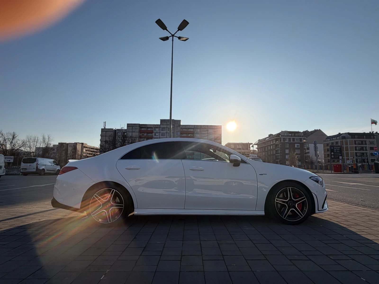 Mercedes-Benz CLA 350 AMG, снимка 4 - Автомобили и джипове - 54010456