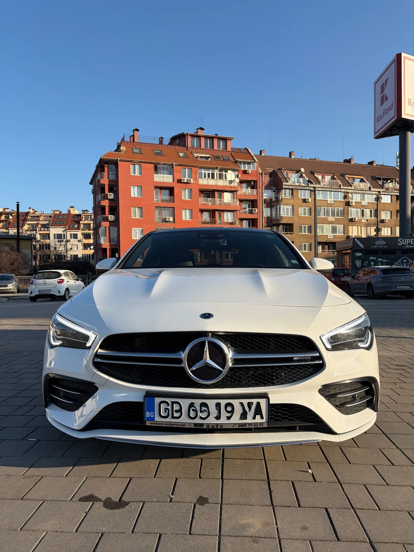 Mercedes-Benz CLA 350 AMG, снимка 3 - Автомобили и джипове - 54010456