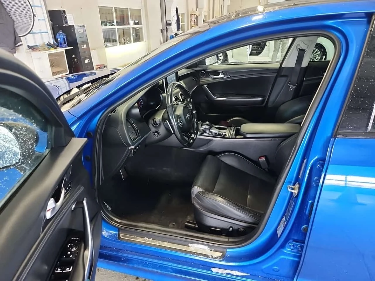 Kia Stinger GT| PANORAMA| CARFAX| , снимка 8 - Автомобили и джипове - 54109929