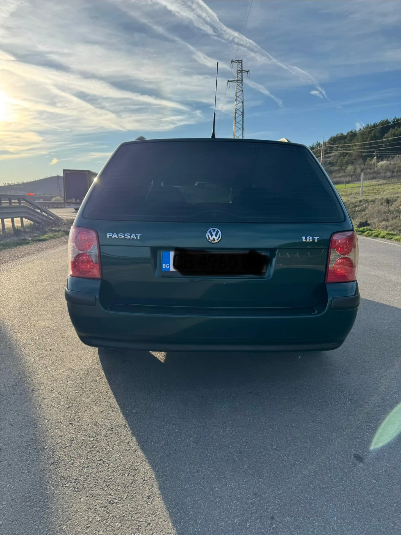 VW Passat 1.8T, снимка 6 - Автомобили и джипове - 54185970