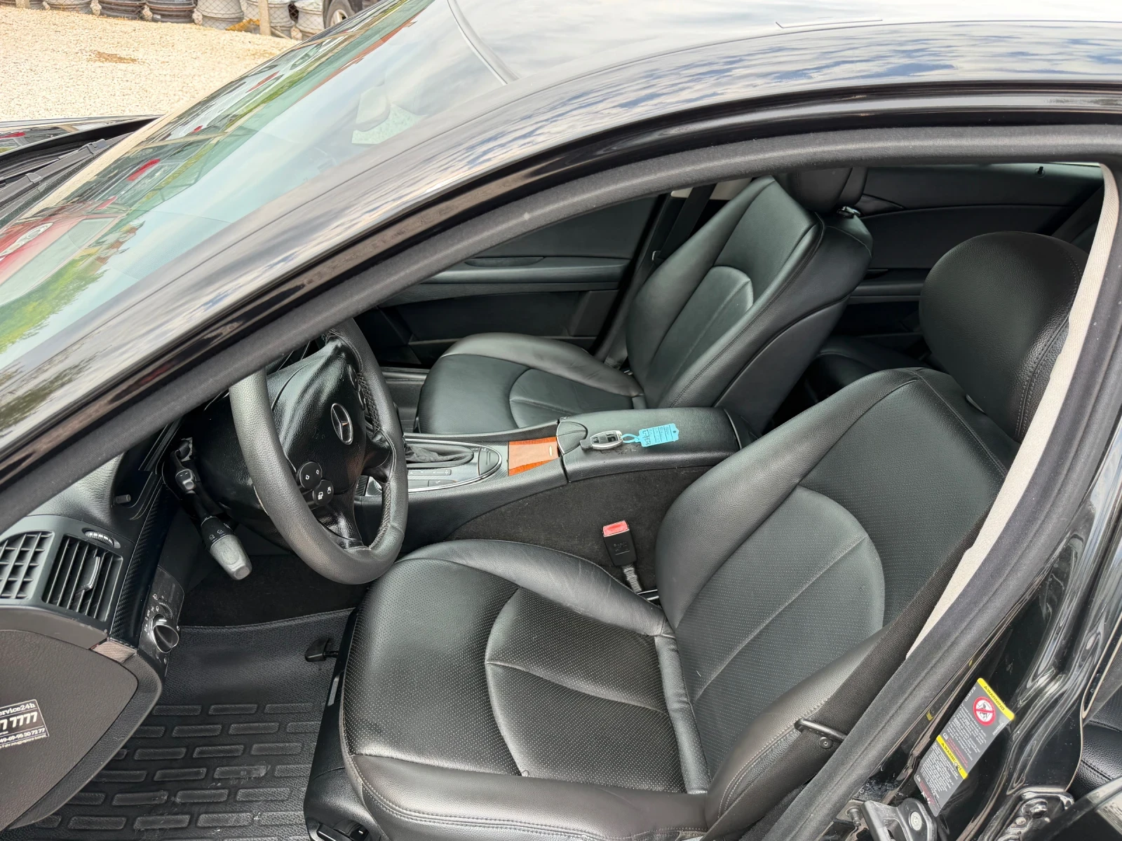 Mercedes-Benz E 220 FACE СЕДАН, снимка 10 - Автомобили и джипове - 54359951