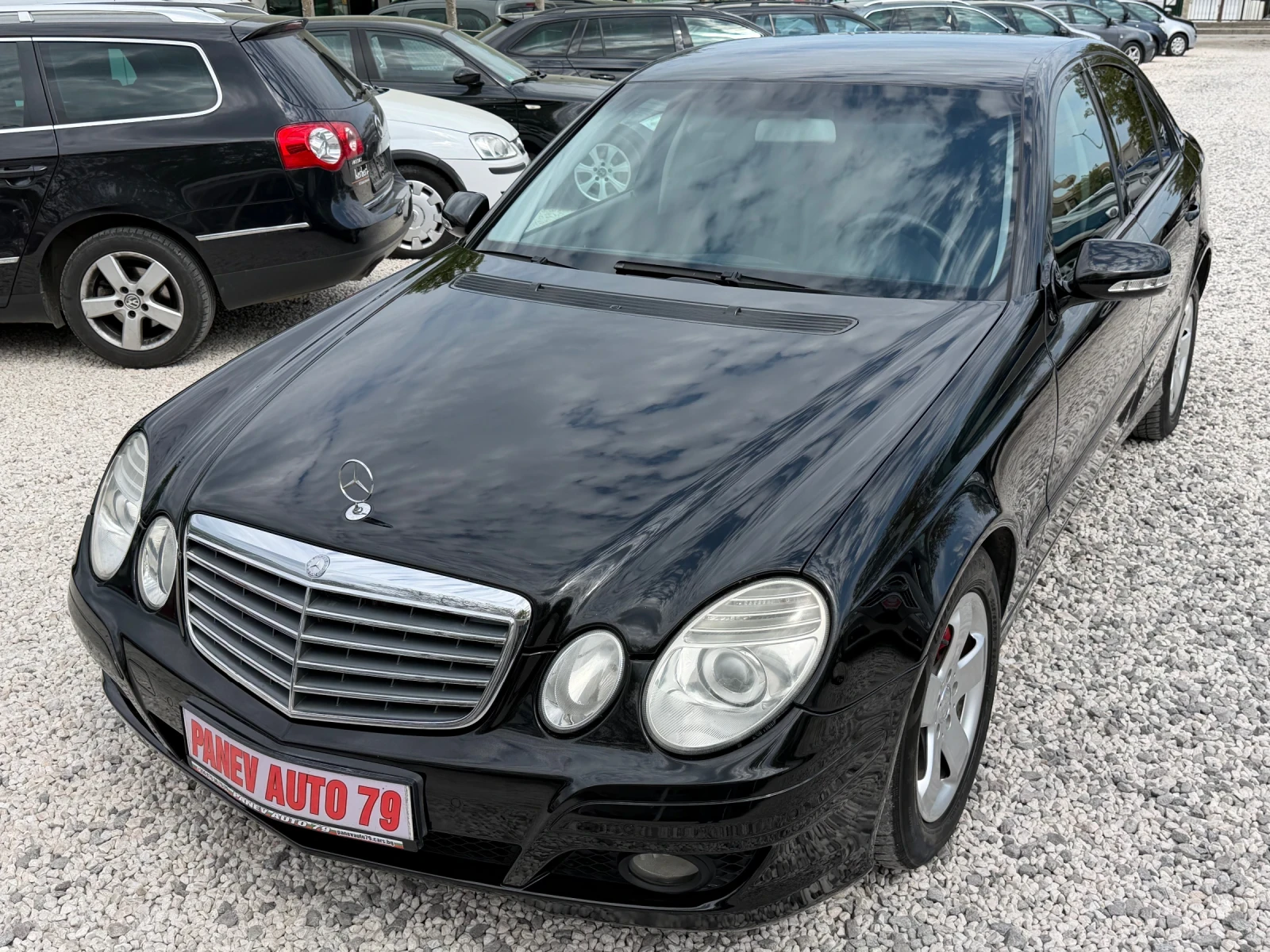 Mercedes-Benz E 220 FACE СЕДАН, снимка 2 - Автомобили и джипове - 54359951