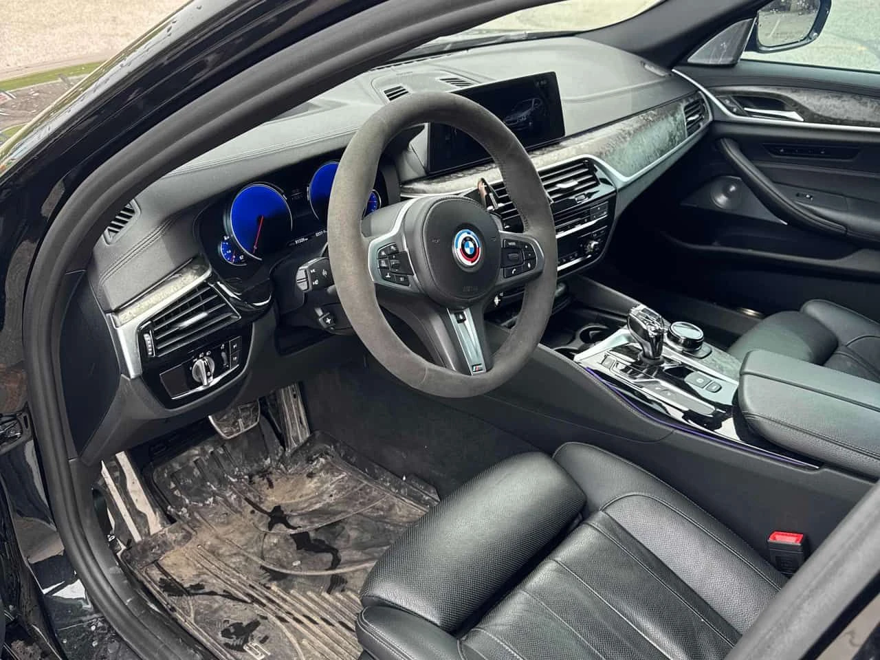 BMW 550 M550i xDrive  CARFAX, снимка 5 - Автомобили и джипове - 54663198