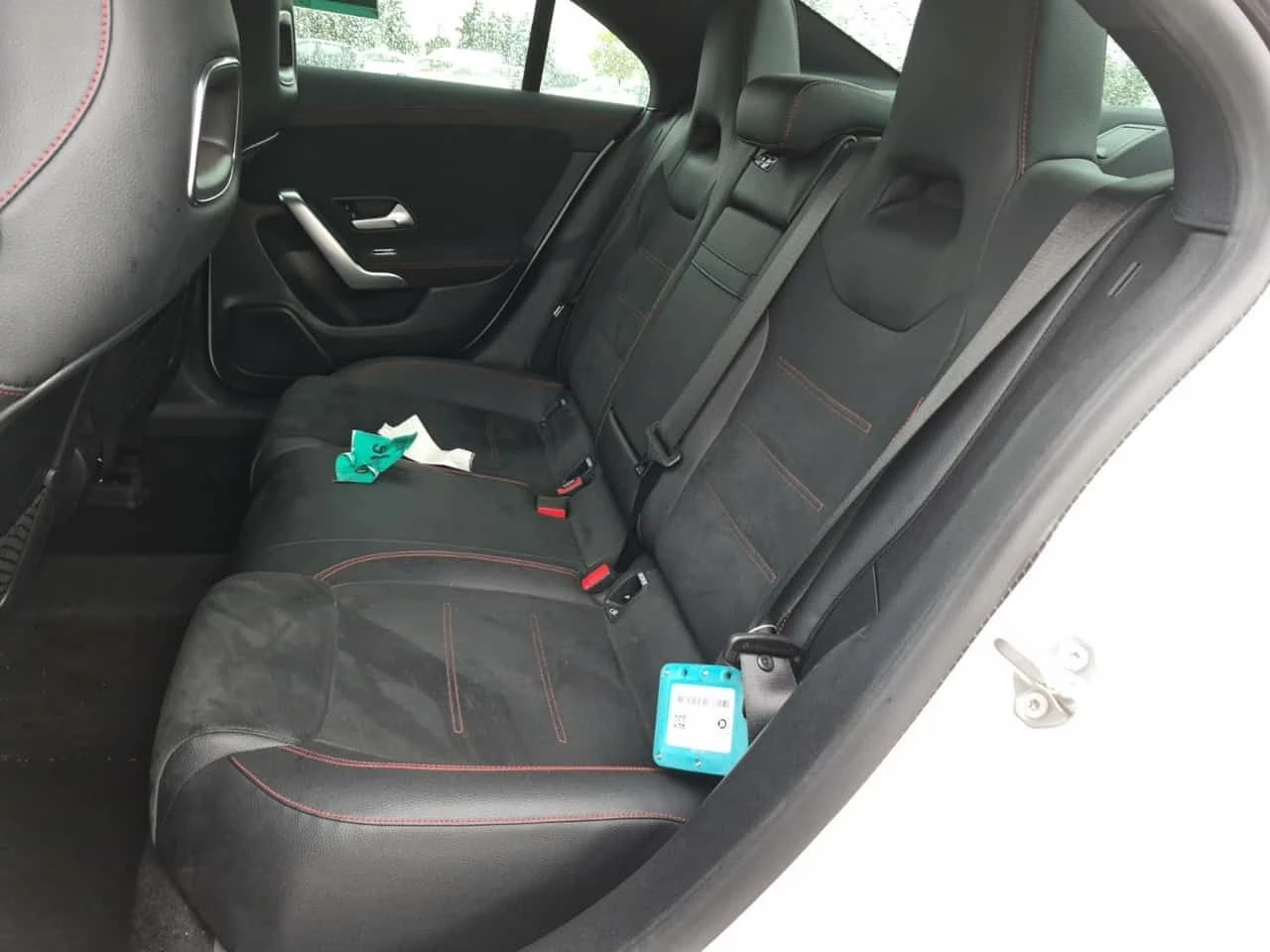 Mercedes-Benz CLA 250  2L | DISTRONIC | 360 | PANO | ALCANTARA , снимка 11 - Автомобили и джипове - 54677767
