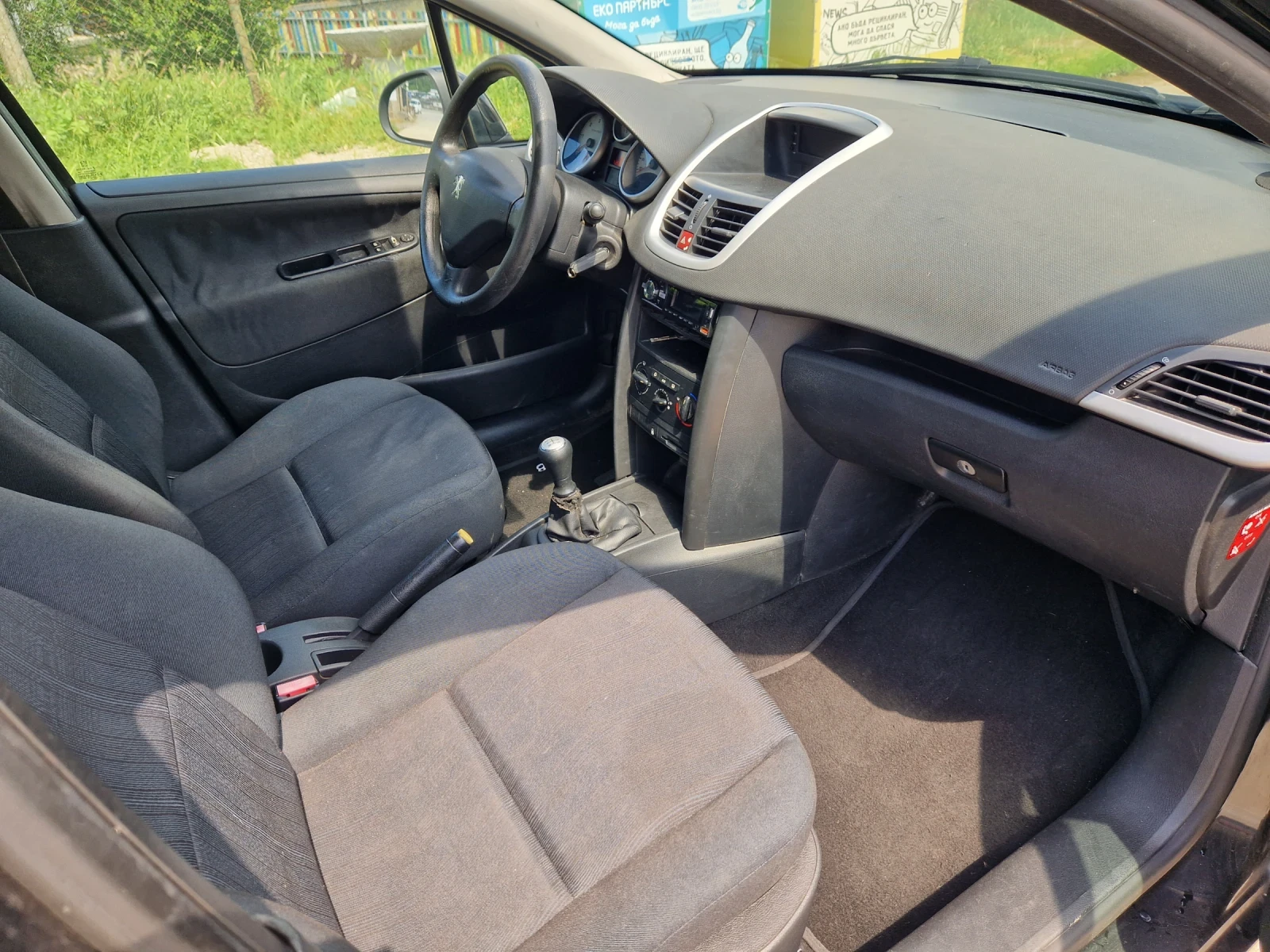 Peugeot 207 1.4HDI, 75кс, 08г, 5вр, Италия , снимка 10 - Автомобили и джипове - 54703305