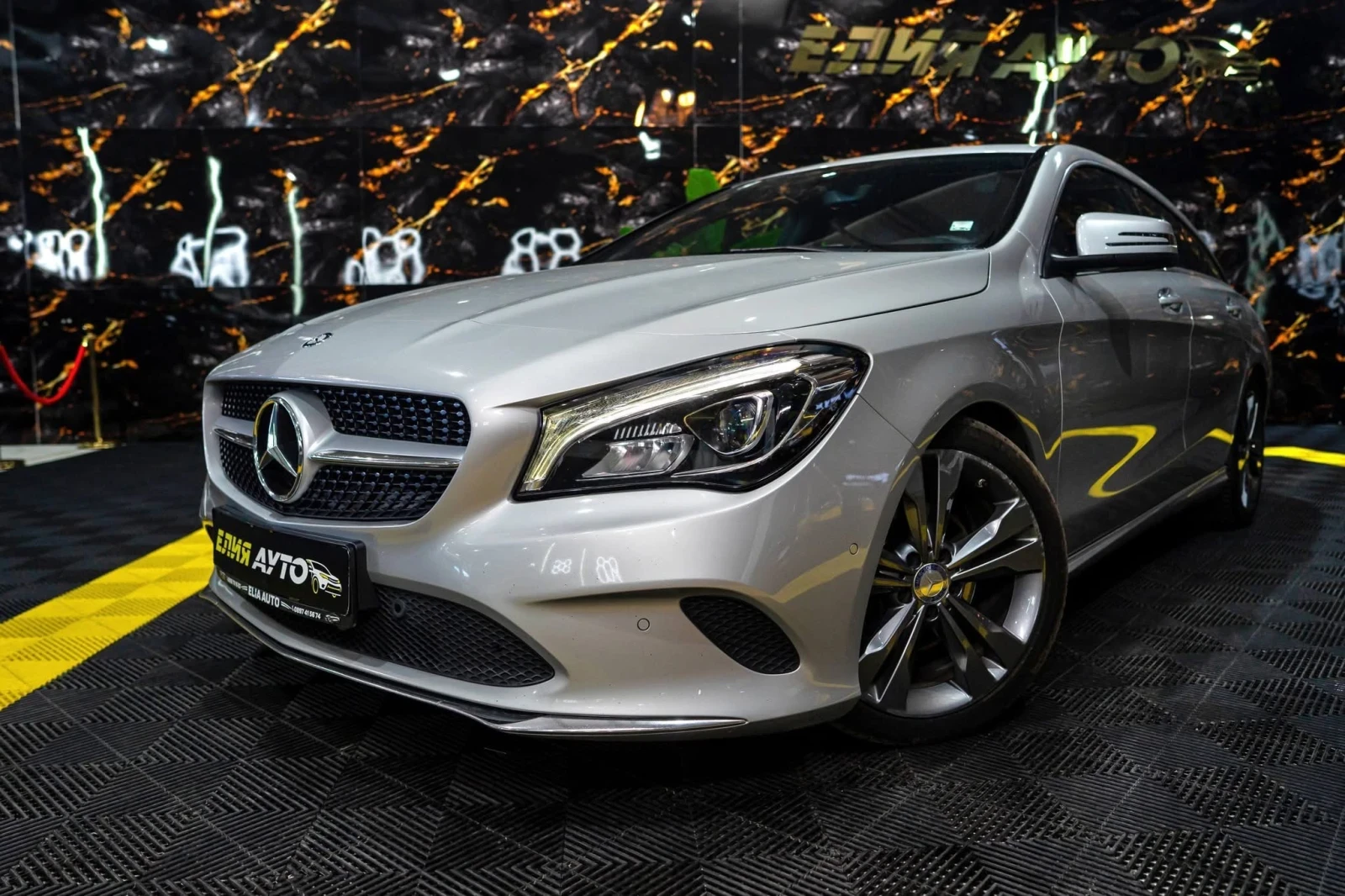 Mercedes-Benz CLA 200 D FACELIFT AMG LINE LED NAVI ЛИЗИНГ 100%, снимка 4 - Автомобили и джипове - 54723559