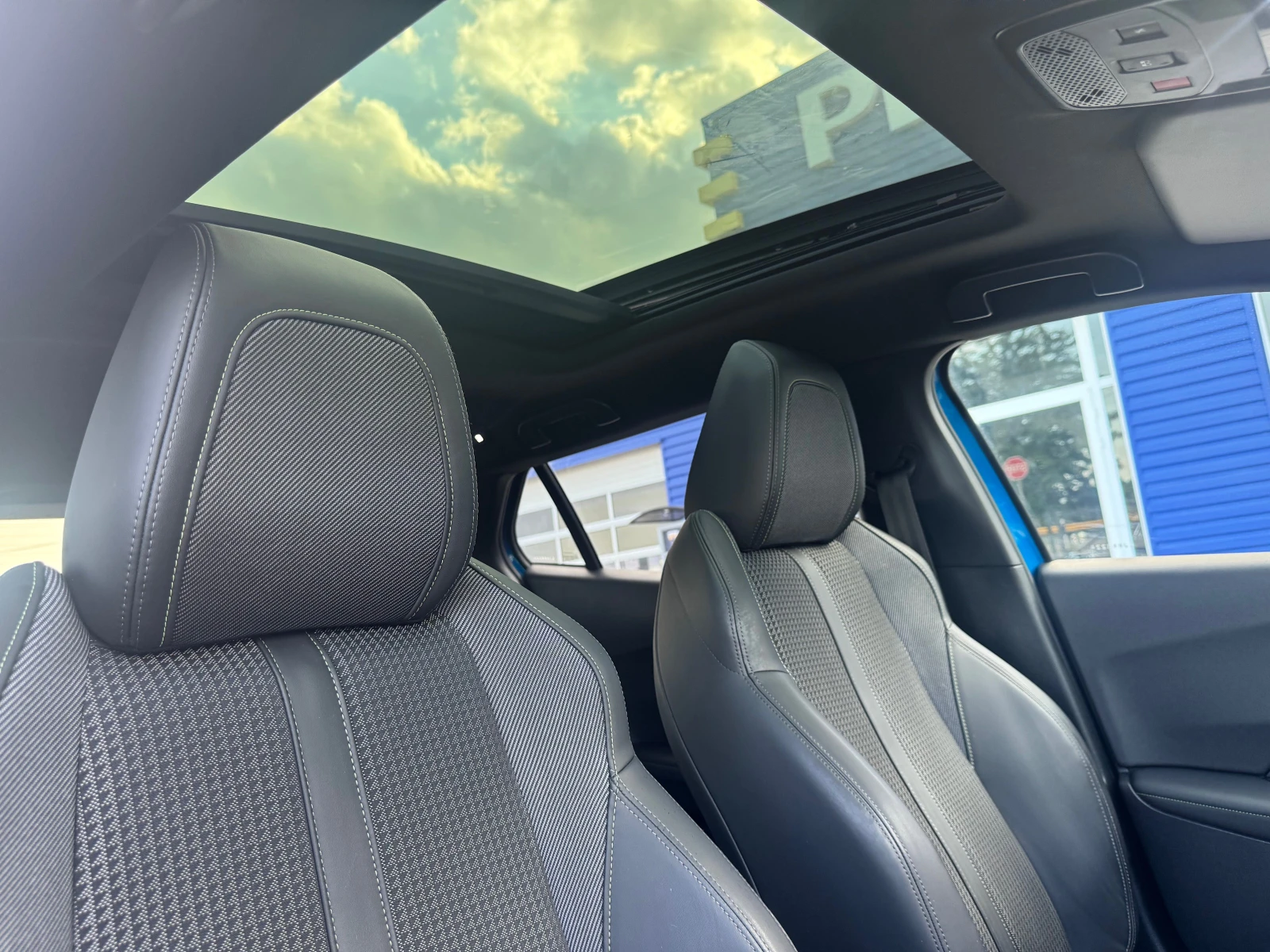 Peugeot 2008 GT-line panorama avtomat, снимка 12 - Автомобили и джипове - 54824986