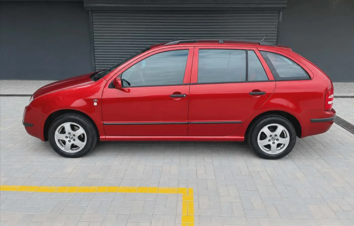 Skoda Fabia 1.4i , снимка 6 - Автомобили и джипове - 54914975