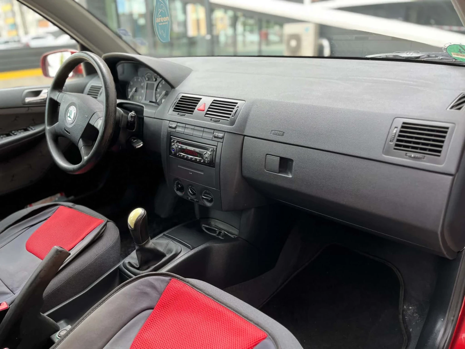 Skoda Fabia 1.4i , снимка 7 - Автомобили и джипове - 54914975