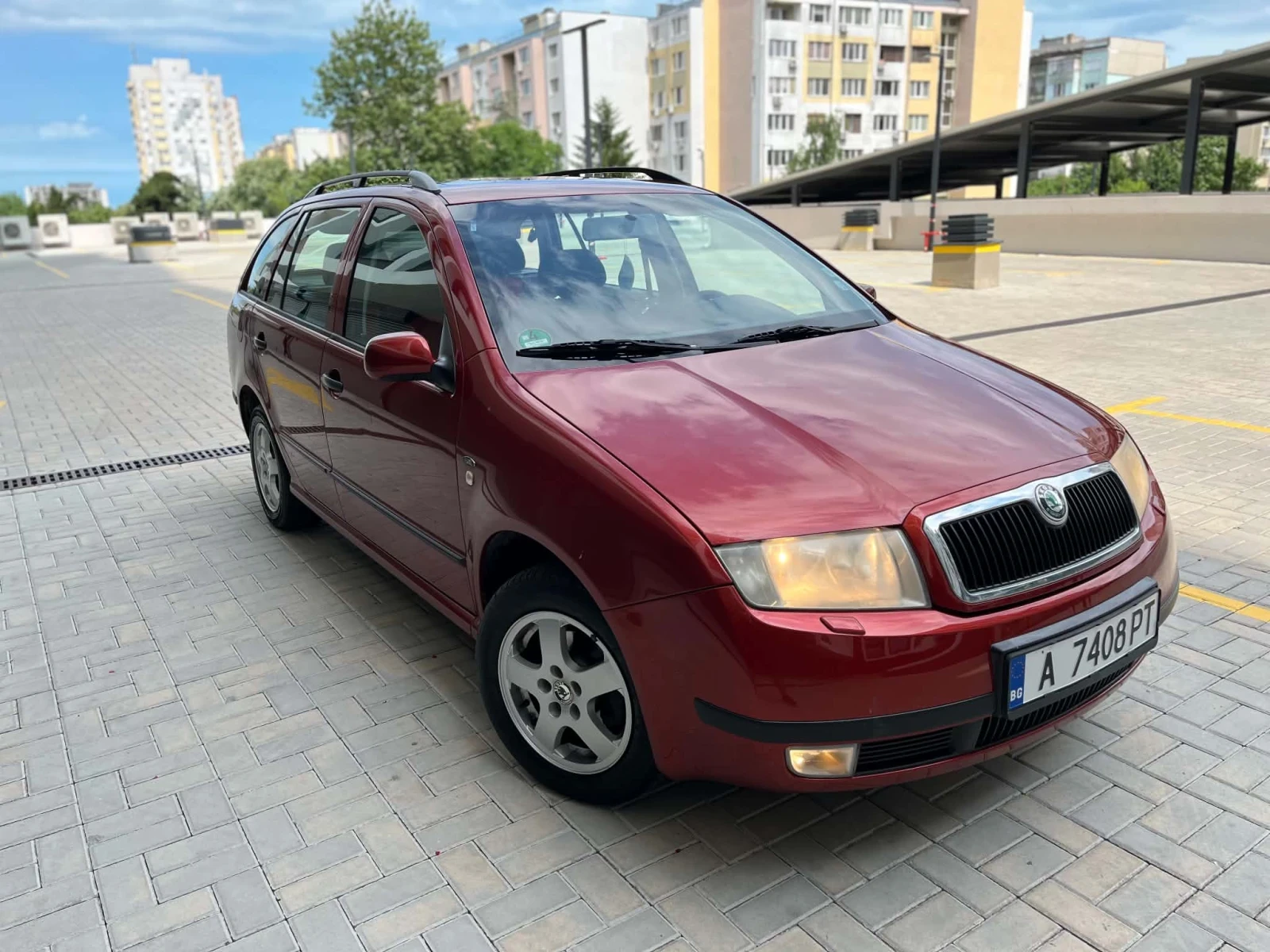 Skoda Fabia 1.4i , снимка 2 - Автомобили и джипове - 54914975