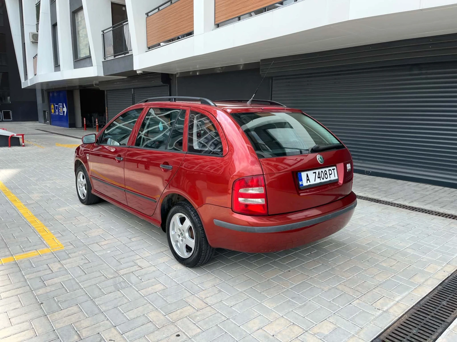 Skoda Fabia 1.4i , снимка 5 - Автомобили и джипове - 54914975