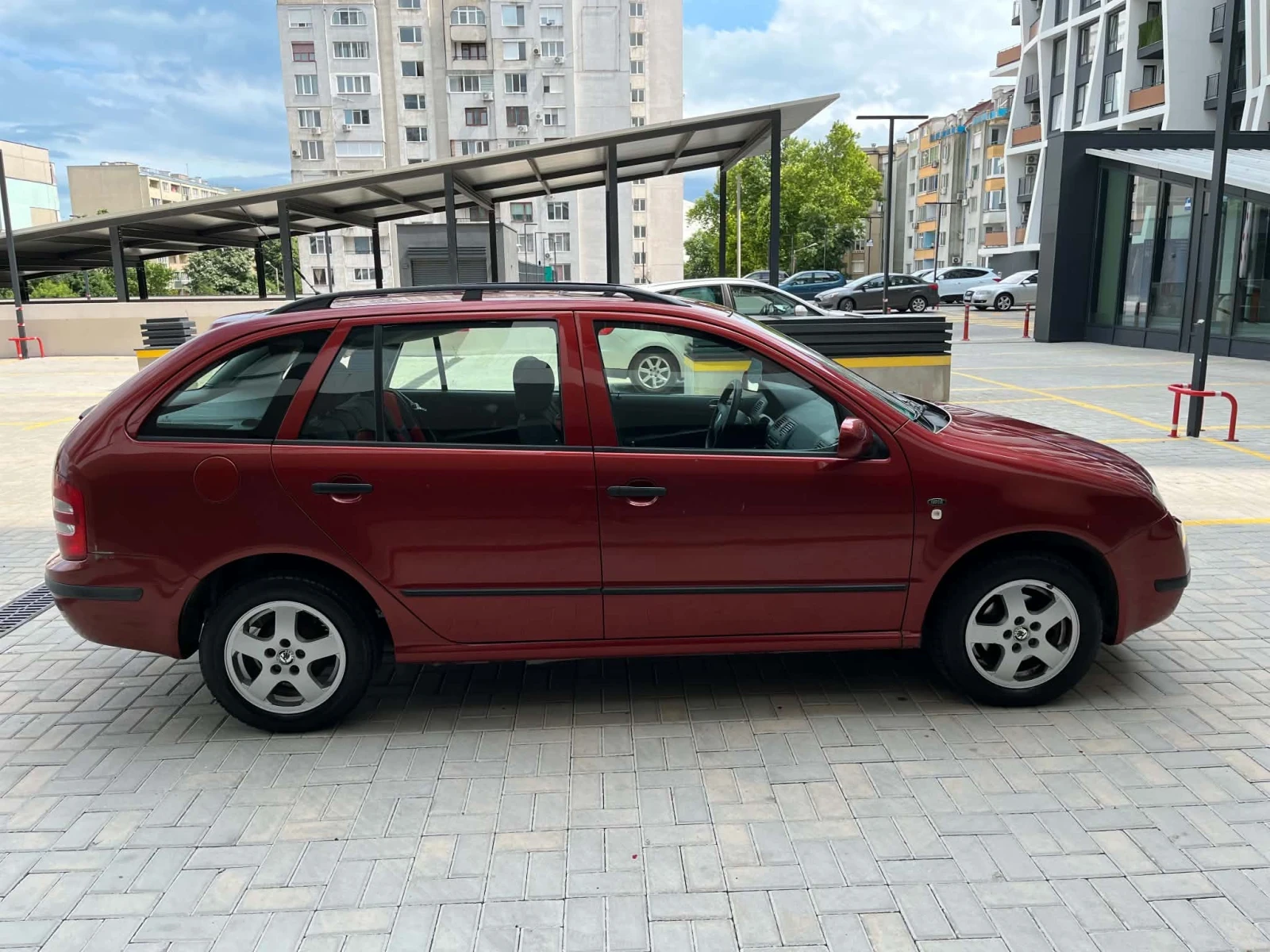 Skoda Fabia 1.4i , снимка 3 - Автомобили и джипове - 54914975