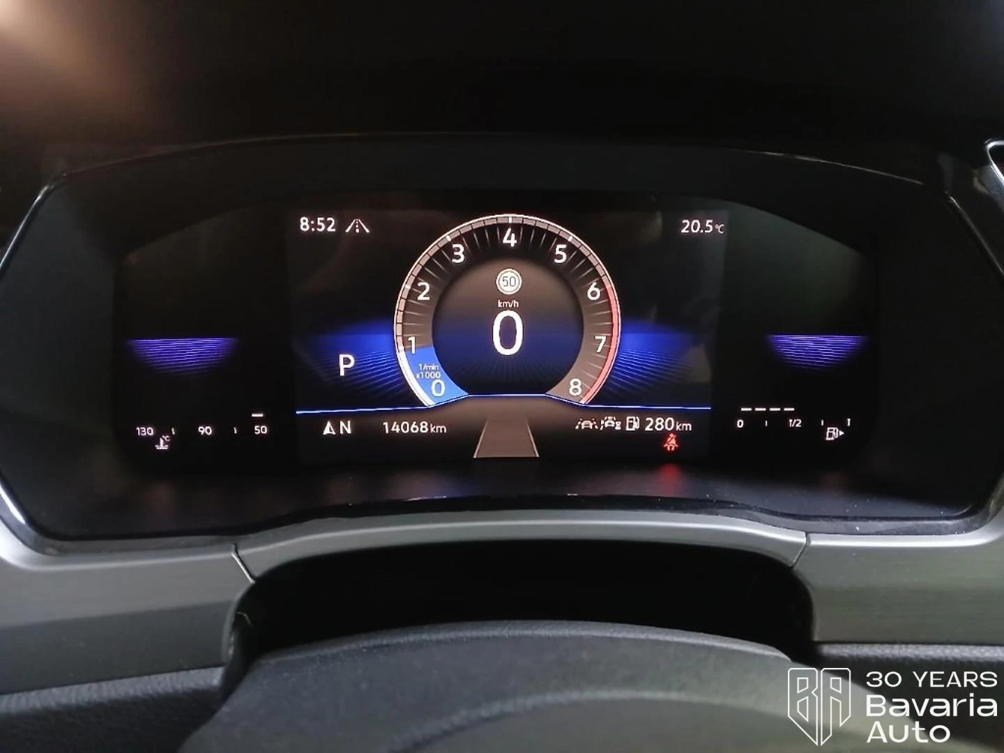 VW Touran Comfortline DSG, снимка 11 - Автомобили и джипове - 55306309