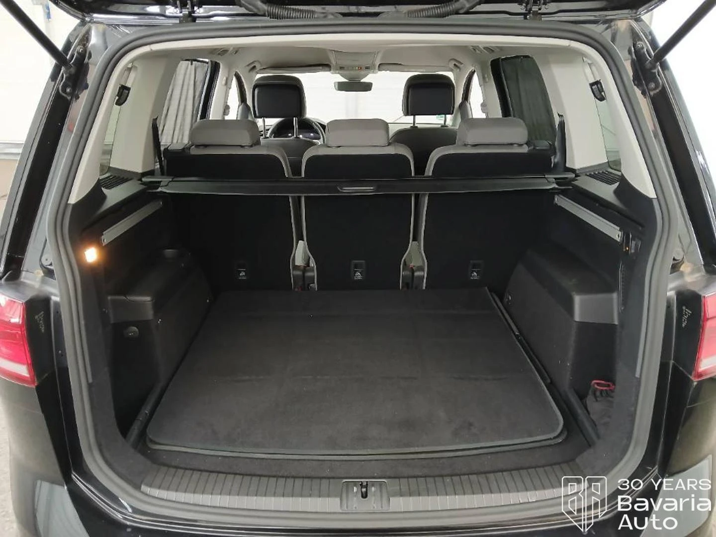 VW Touran Comfortline DSG, снимка 9 - Автомобили и джипове - 55306309