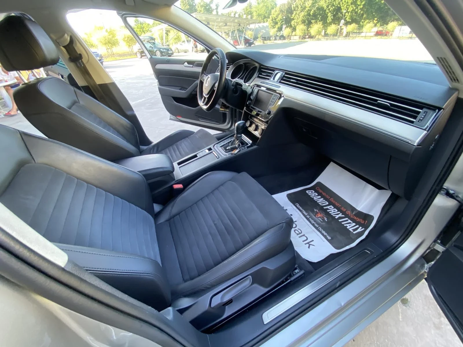 VW Passat 1.6 TDI/HIGH LINE, снимка 5 - Автомобили и джипове - 55500016
