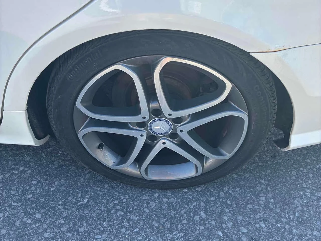 Mercedes-Benz CLS 550 DISTRONIC | HARMAN/K | + ГУМИ ДЖАНТИ | , снимка 15 - Автомобили и джипове - 55582932