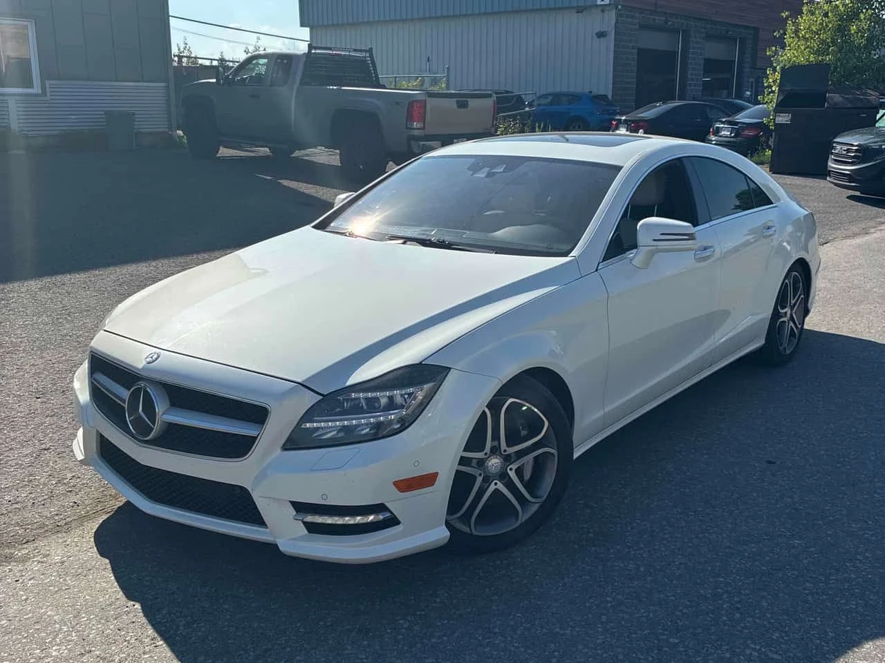 Mercedes-Benz CLS 550 DISTRONIC | HARMAN/K | + ГУМИ ДЖАНТИ | 