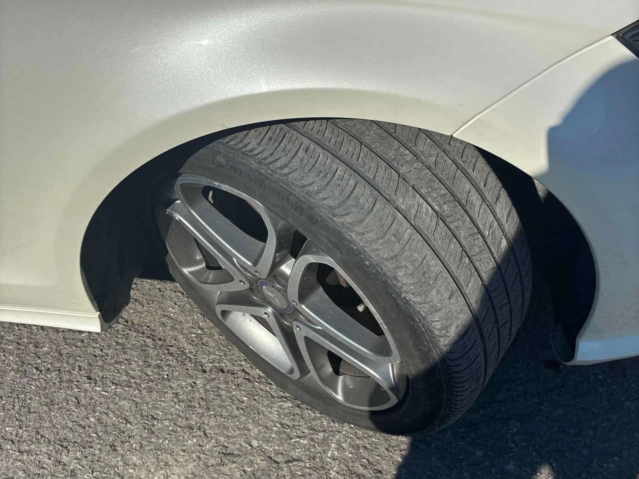 Mercedes-Benz CLS 550 DISTRONIC | HARMAN/K | + ГУМИ ДЖАНТИ | , снимка 17 - Автомобили и джипове - 55582932