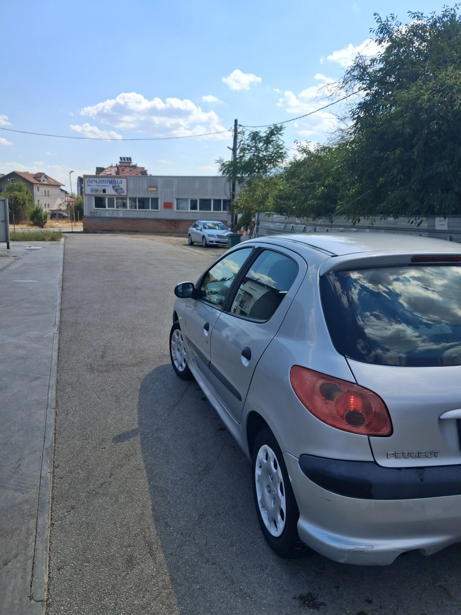 Peugeot 206 1.1, снимка 5 - Автомобили и джипове - 55888763